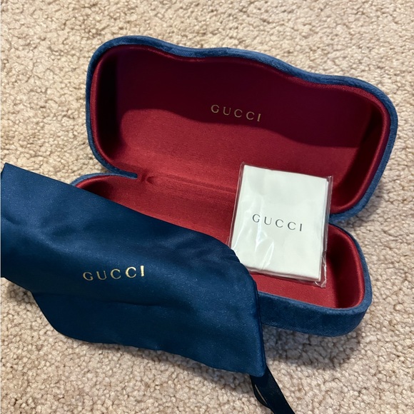Gucci Sunglass Case - Picture 3 of 3
